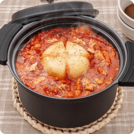 丸ごと玉ねぎのトマト鍋